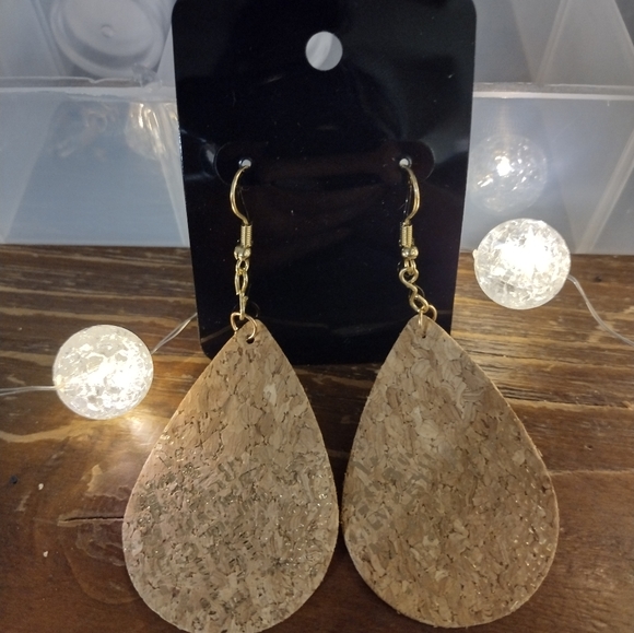 Handmade costume Earrings. - Picture 1 of 2